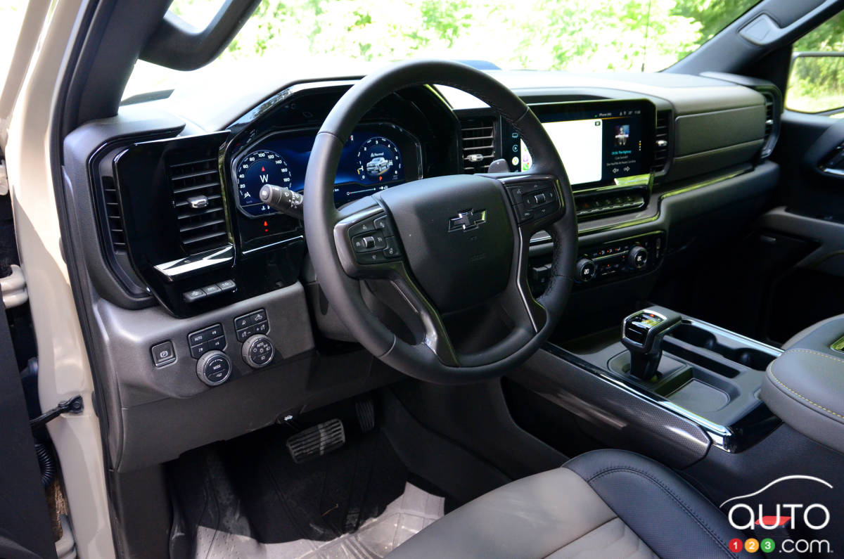 Chevrolet Silverado ZR2 2022, intérieur